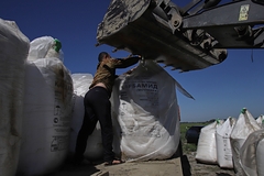 США захотели ввести пошлины на азотные удобрения из России