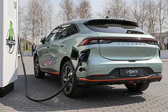 В России спрогнозировали рост доли электромобилей